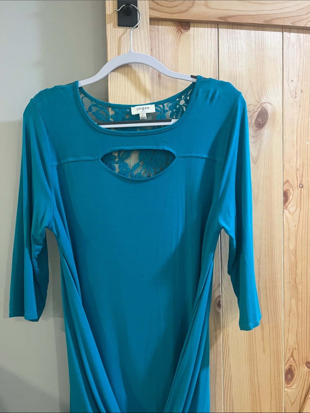 Umgee Teal Lace-Back Keyhole Three-Quarter Sleeve Top size x large